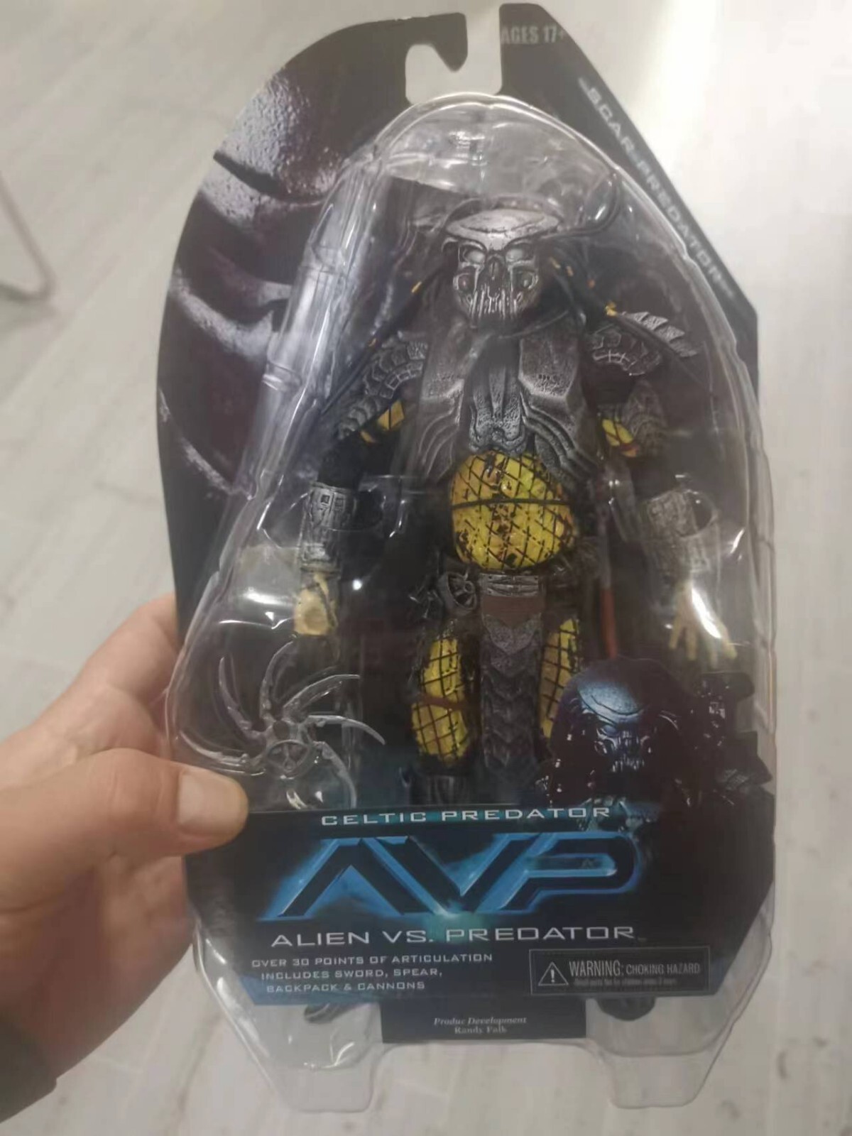 NECAネカ　AVP CELTIC PREDATOR ケルティックプレデター Amazon.com: NECA Predator 7