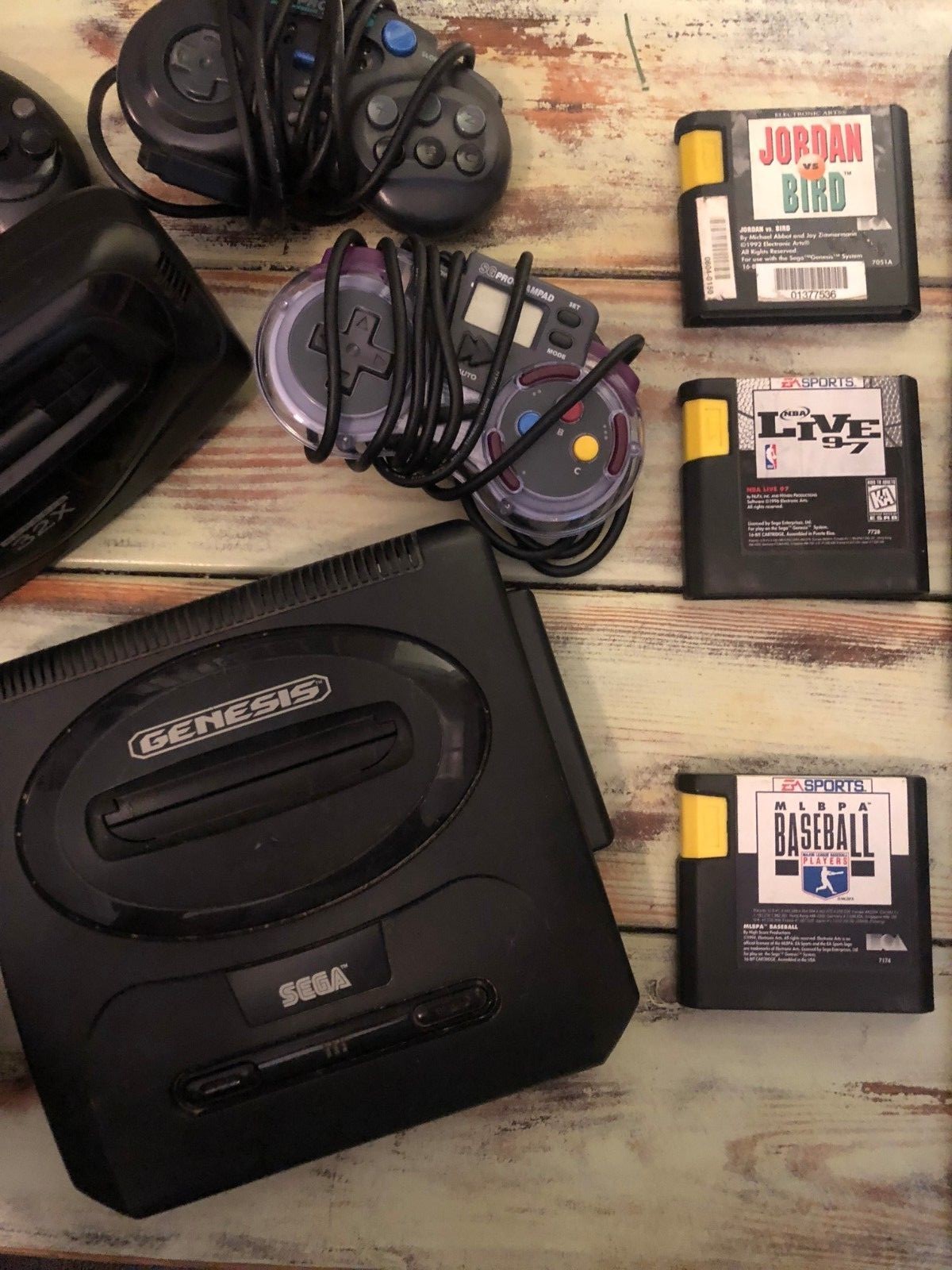 SEGA GENESIS & GENESIS 32X w/ 31games,4 control, SCOOBY DOO MYSTERY PIRATES GOLD