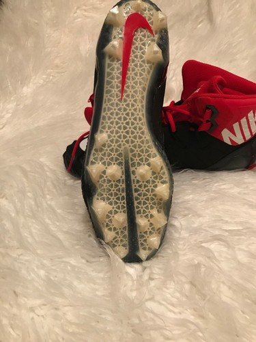 NWT Nike Mens Football Cleats Black Force Savage Pro black/white/red SIZE 15