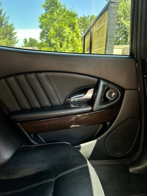 image 4 of interior