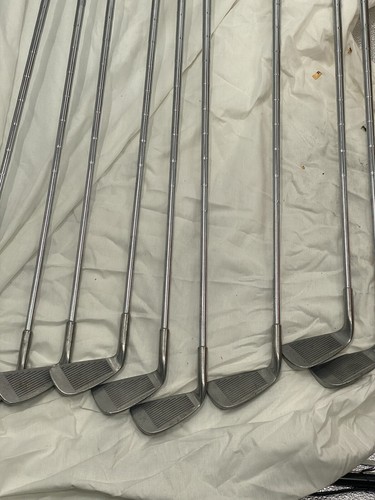 RH JOHN RILEY REPEATER GOLF CLUB SET 1-9  Iron Clubs