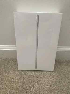 Apple iPad mini 4 MK9P2LL/A 128GB, Wi-Fi, 7.9in - Silver