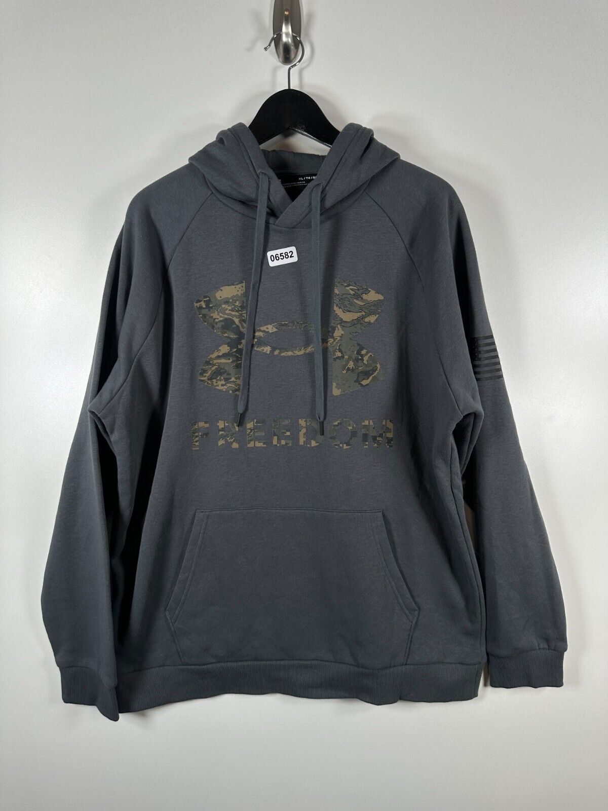 BNNWT Under Armour Mens Freedom Loose Fleece Sweatshirt BNNWT Under Armour Mens Freedom Loose Fleece Sweatshirt