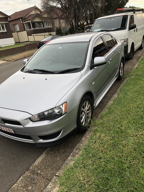 Mitsubishi lancer lx