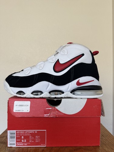 国内配送 NIKE AIR MAX UPTEMPO '95 WHITE/UNIV RED-BLACK Sneaker Politics