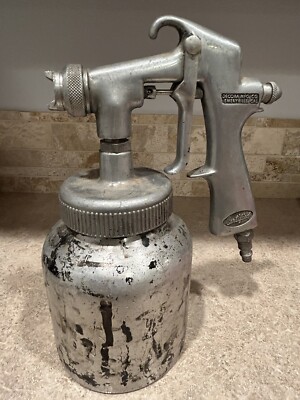 Decora Mfg. Spray Gun  With Can 6400-1-2 Vintage Untested