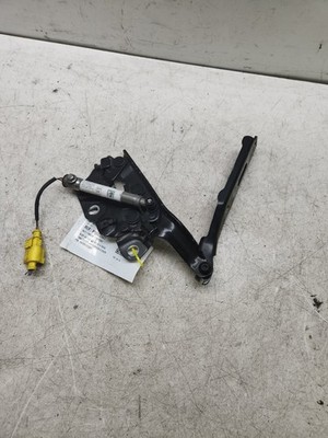 AUDI A3 8V BONNET HINGE DRIVER SIDE 8V0823302F 2012-2020