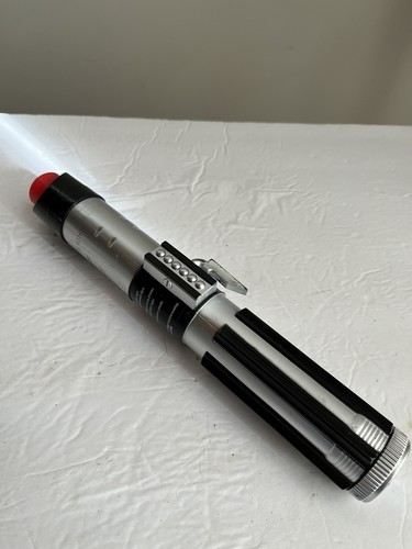 2004 Star Wars Red Lightsaber LFL Lucasfilm Hasbro Anakin Luke Rey Non-Powered