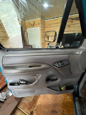 image 3 of interior