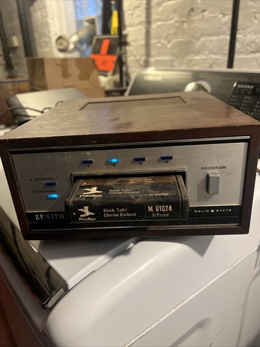 8 TRACK PLAYER ZENITH QUAD GREAT WORKING PLAYER SOUNDS GREAT
