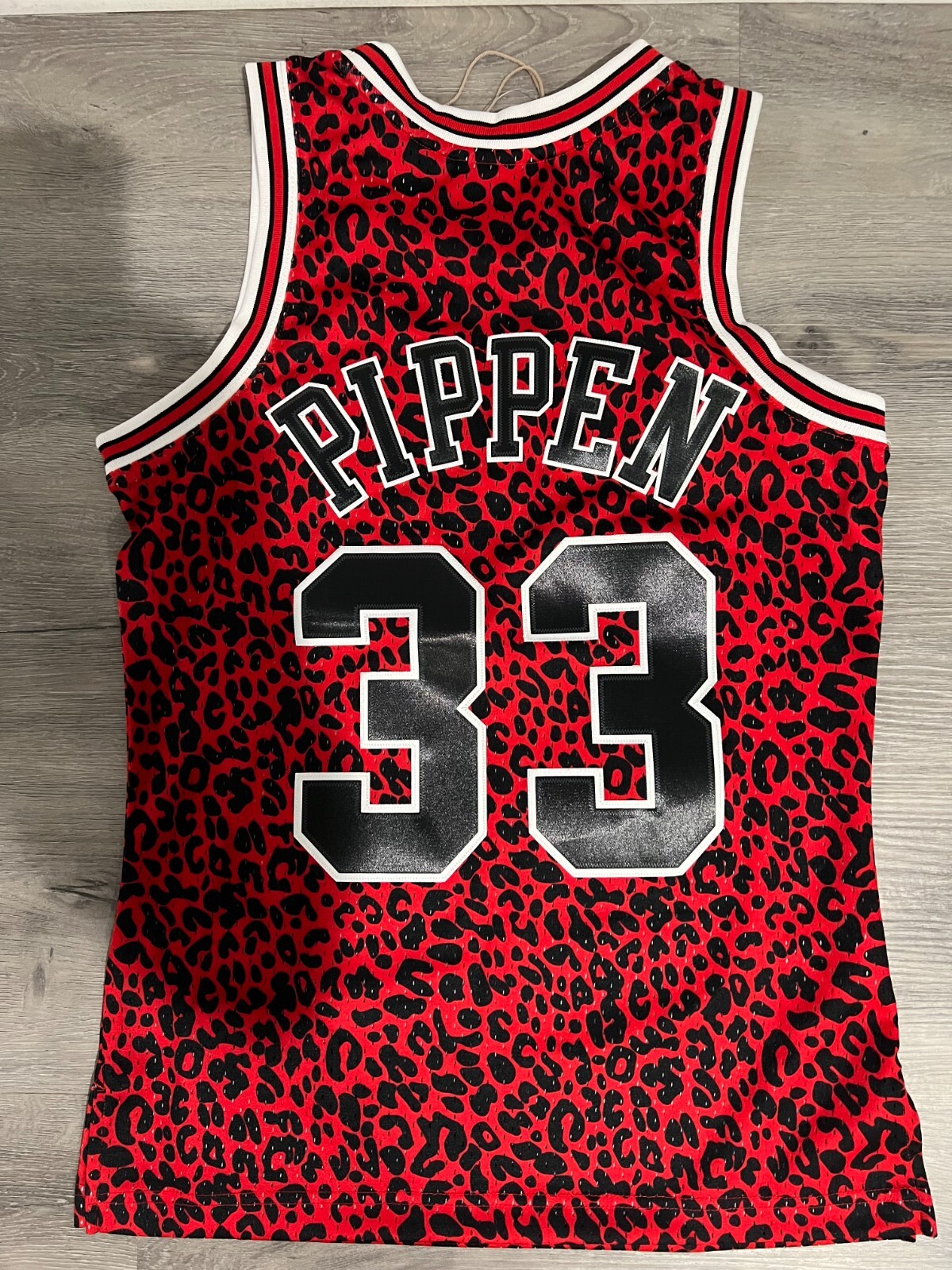 新品 Mitchell&Ness BULLS 33 PIPPEN Jersey $_57.JPG?set_id=880000500F