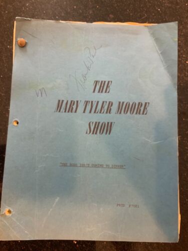 Original early very rare THE MARY TYLER MOORE SHOW 1970 ED ASNER