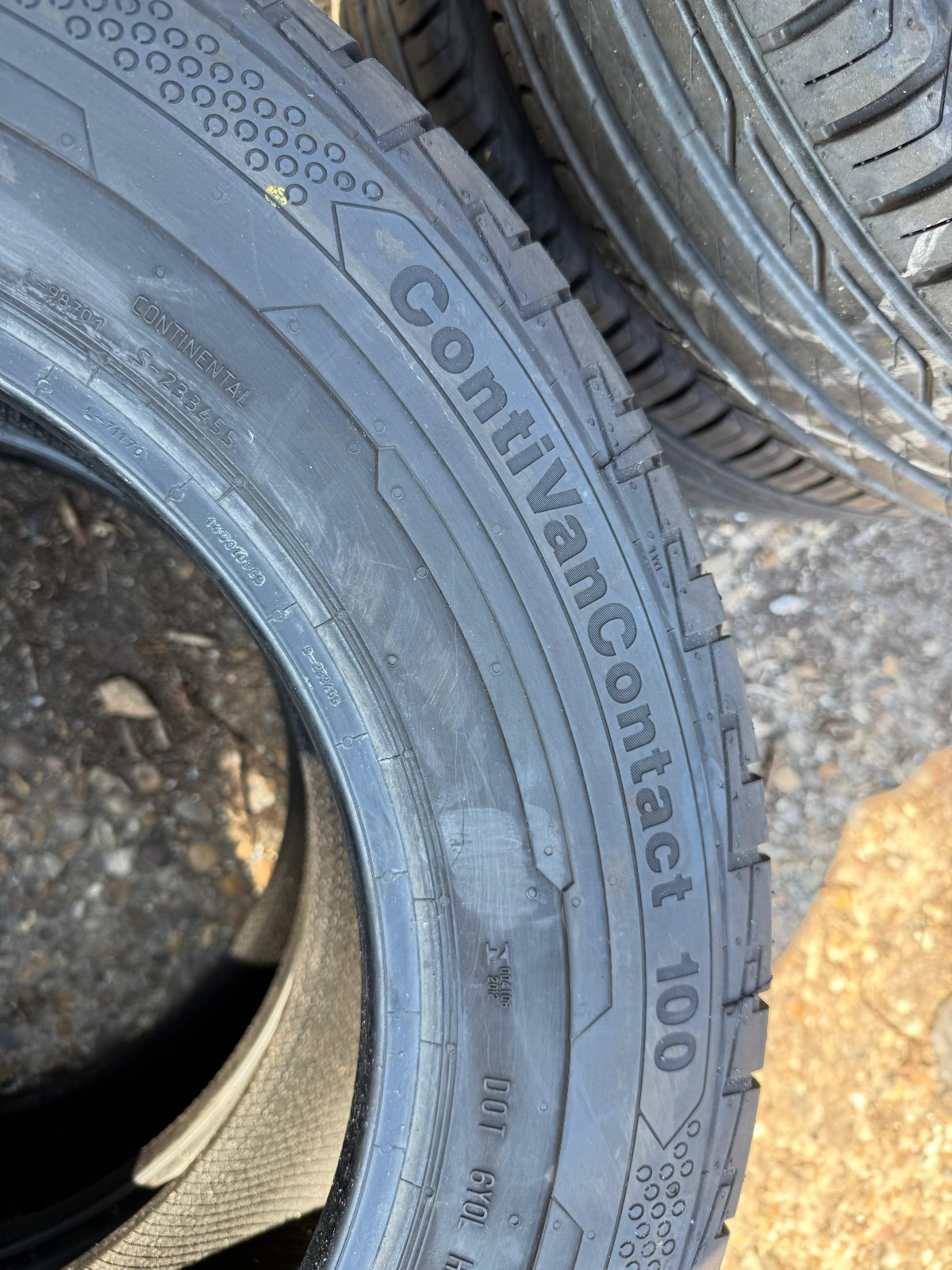 New 215 65 16C Continental, CVC 100, 106/104T, x1 Tyre (F1_tyres) YD152