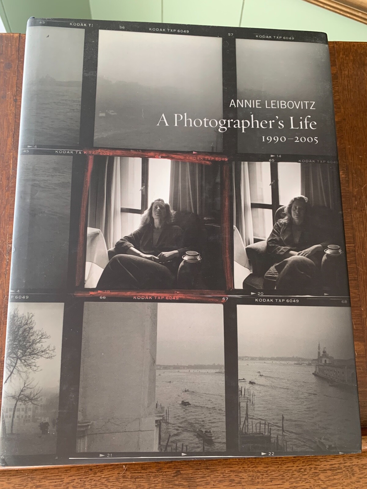 ANNIE LEIBOVITZ A Photographer’s Life Annie Leibovitz, A Photographer's Life: 1990-2005, SIGNED