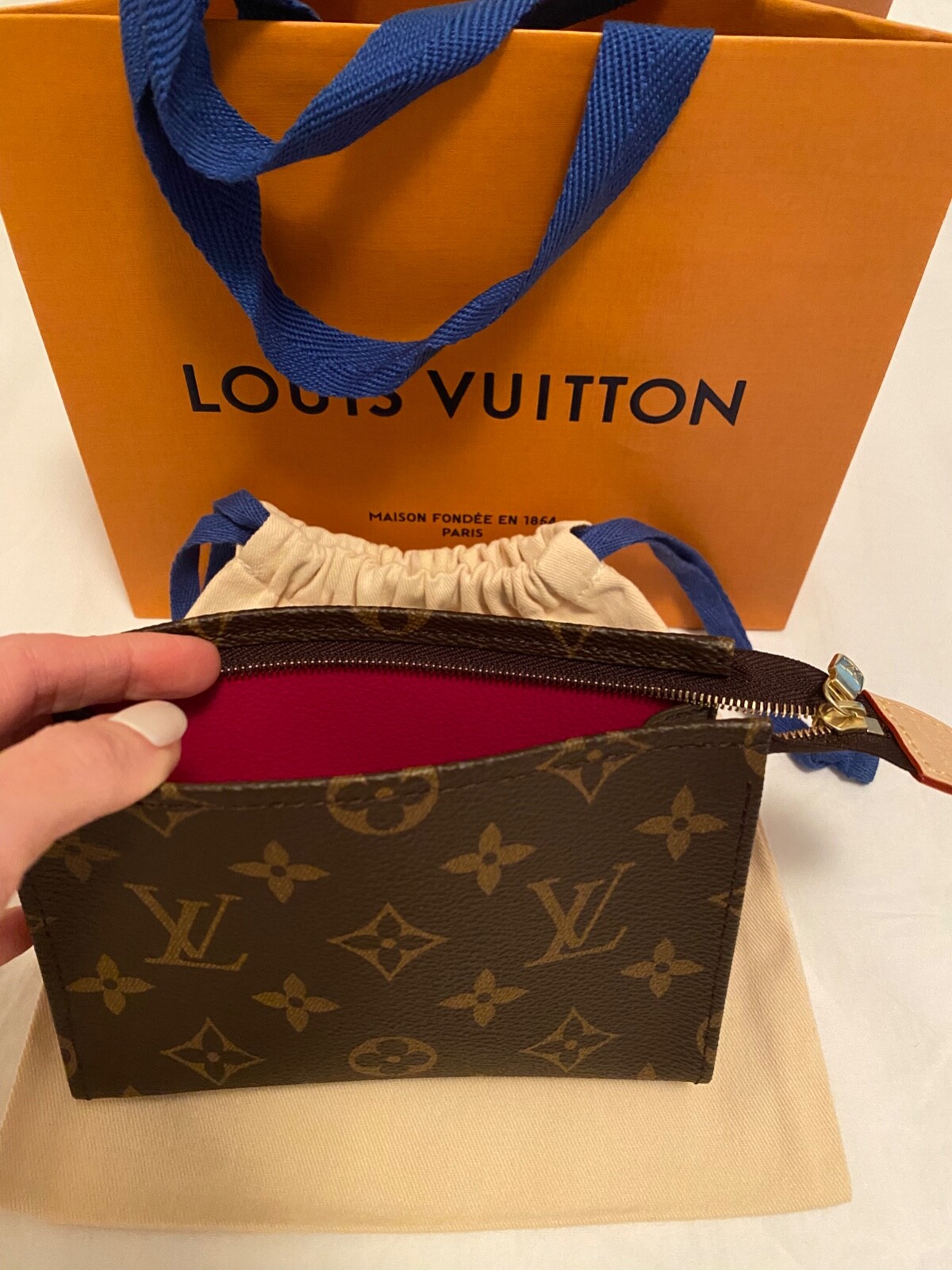 LV pouch ORIGINAL ‼️ NIB Louis Vuitton Easy Pouch Pink M82346 💯% Authentic 🥇 | eBay