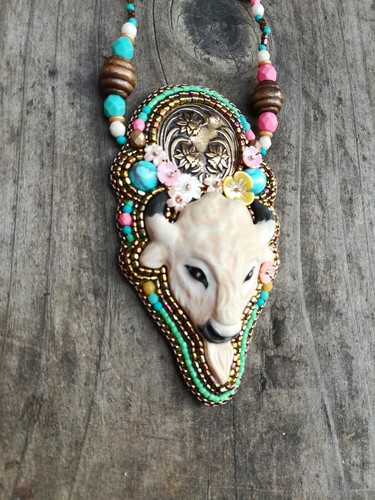Beaded Embroidery Takanta White Buffalo Necklace by Spijckerhard