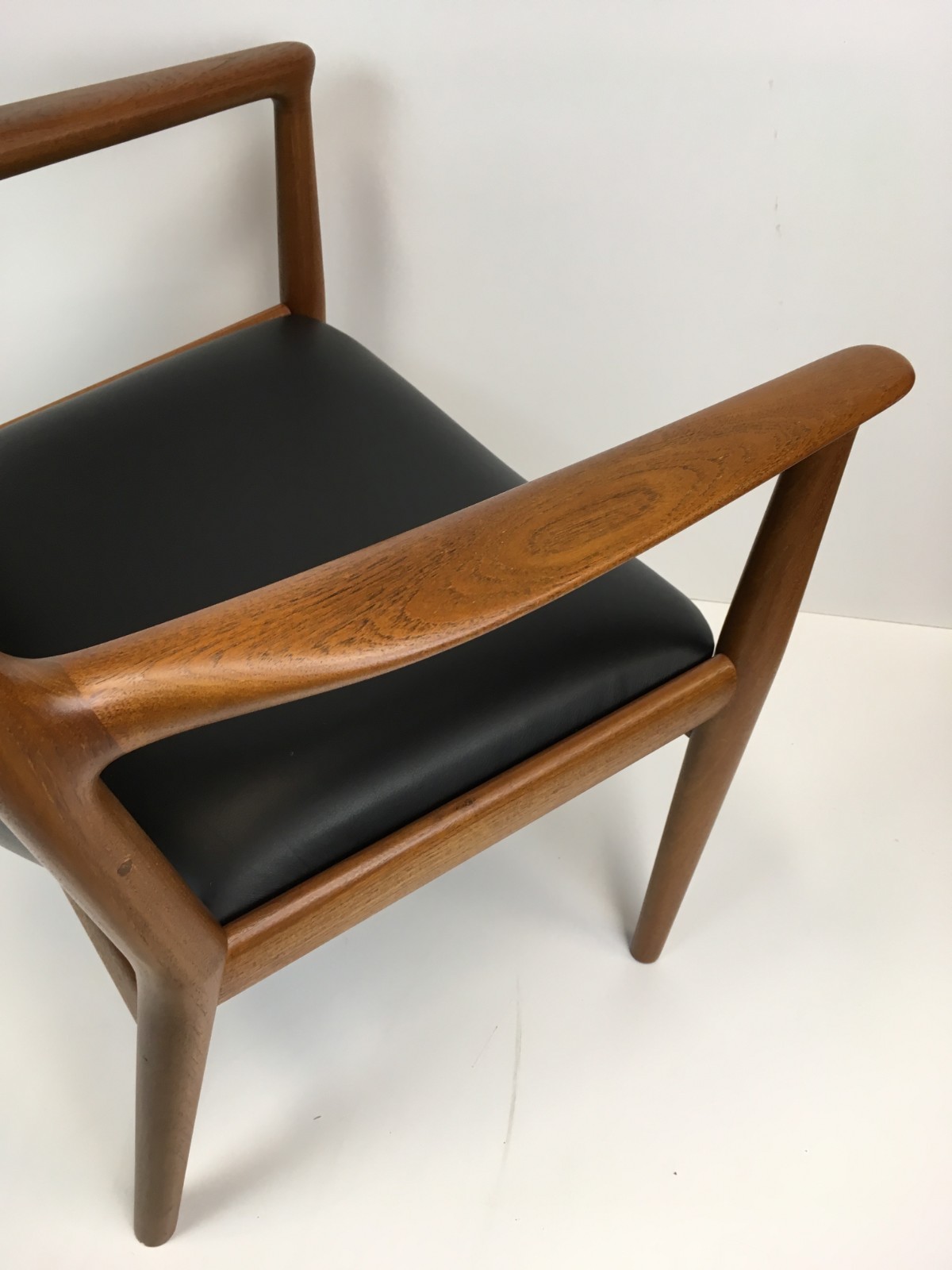 SALE! Authentic Hans Wegner Danish Teak Easy / Lounge Chair for Johannes Hansen