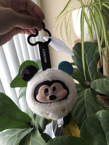 ぬいぐるみ MICKEY 75 YEARS OF FUN 美品 Celebrate MICKEY 75 YEARS OF FUN ミッキー - メルカリ