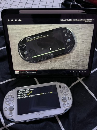 SONY - PlayStation Vita 本体 SONY PSVita 2000 PlayStation Vita Wi-Fiモデル ライトブルー