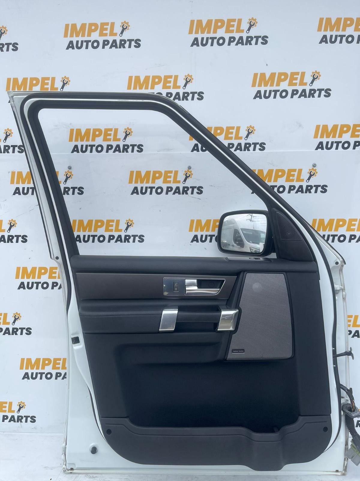 LANDROVER DISCOVERY L319 10/2009-12/2016 LEFT FRONT DOOR NON-CENTRE MOULD TYPE - thumbnail 5