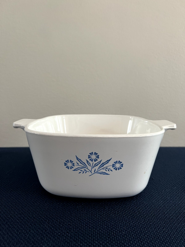 Blue Cornflower Corning Ware Casserole Dish 1 3/4 Qt w/o