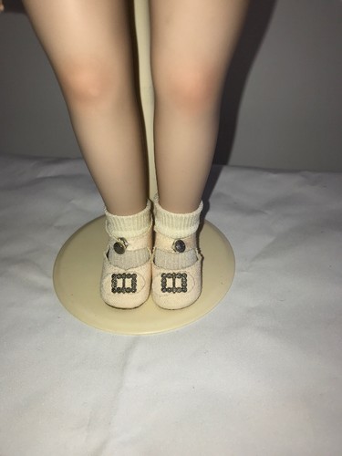 Danbury Mint porcelain version of Shirley Temple doll of the 30s, UFDC 240- 2019