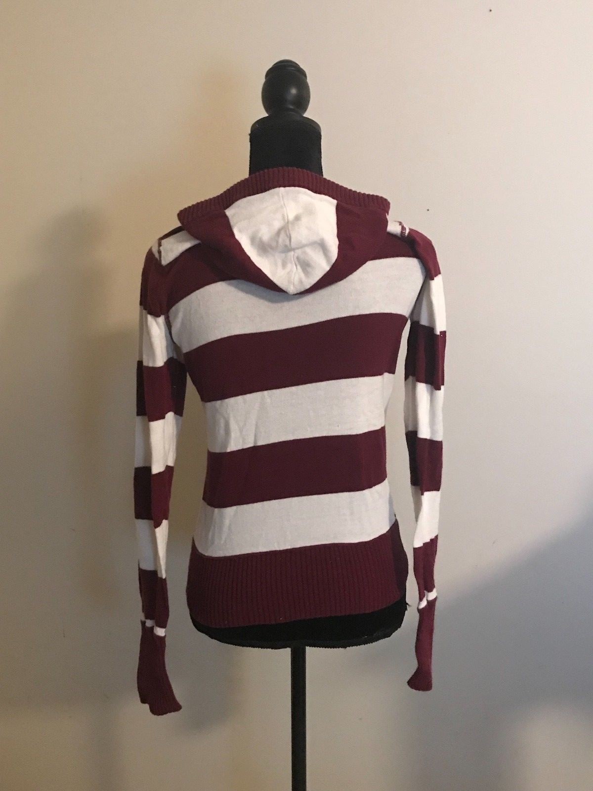 AriZona Jean Company Women's Button down hoodie size Large Maroon/White Stripped