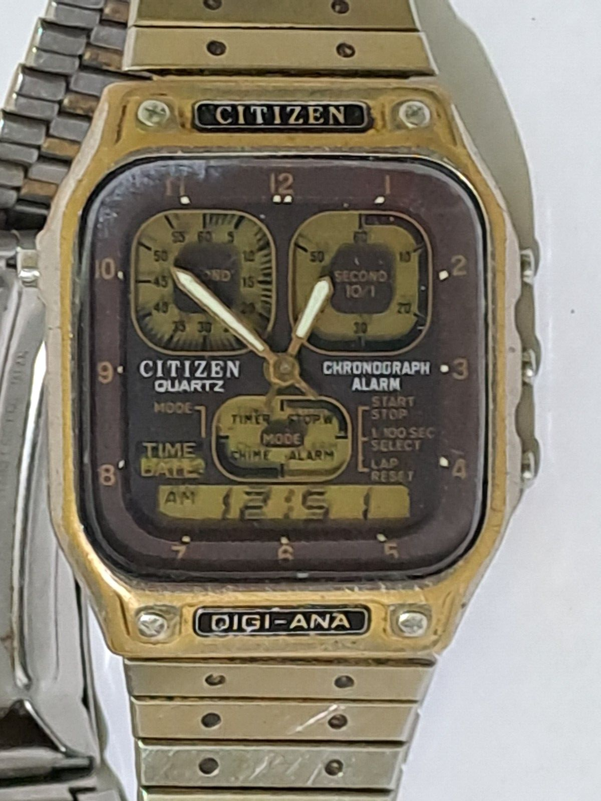 RARE CITIZEN ROBOT FACE WA 8943-083661 VTG GP DIGI-ANA JAPAN