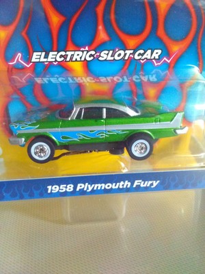 AUTO WORLD HO SLOT CAR FLAMES SERIES '58 PLYMOUTH FURY GREEN/BLUE FLAMES PRETT