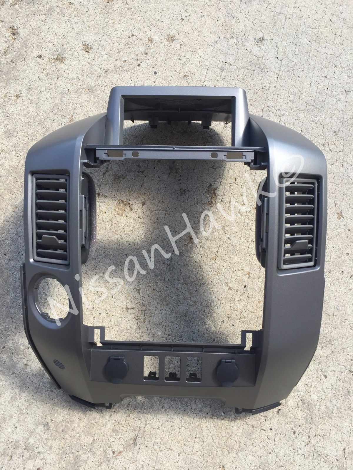NEW OEM NISSAN 2004-2006 TITAN/ARMADA CENTER DASH / RADIO AC NEW OEM NISSAN 2004-2006 TITAN/ARMADA CENTER DASH / RADIO AC
