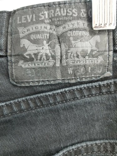 510 LEVI'S MENS JEANS SIZE 30X30 BLACK FADED STRAIGHT LEG.