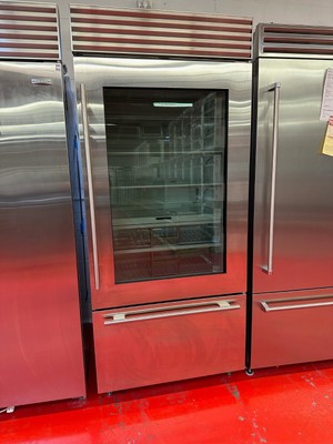 36  Subzero Refrigerator Freezer With Glass Door CL3650UGSTR (New 2023)
