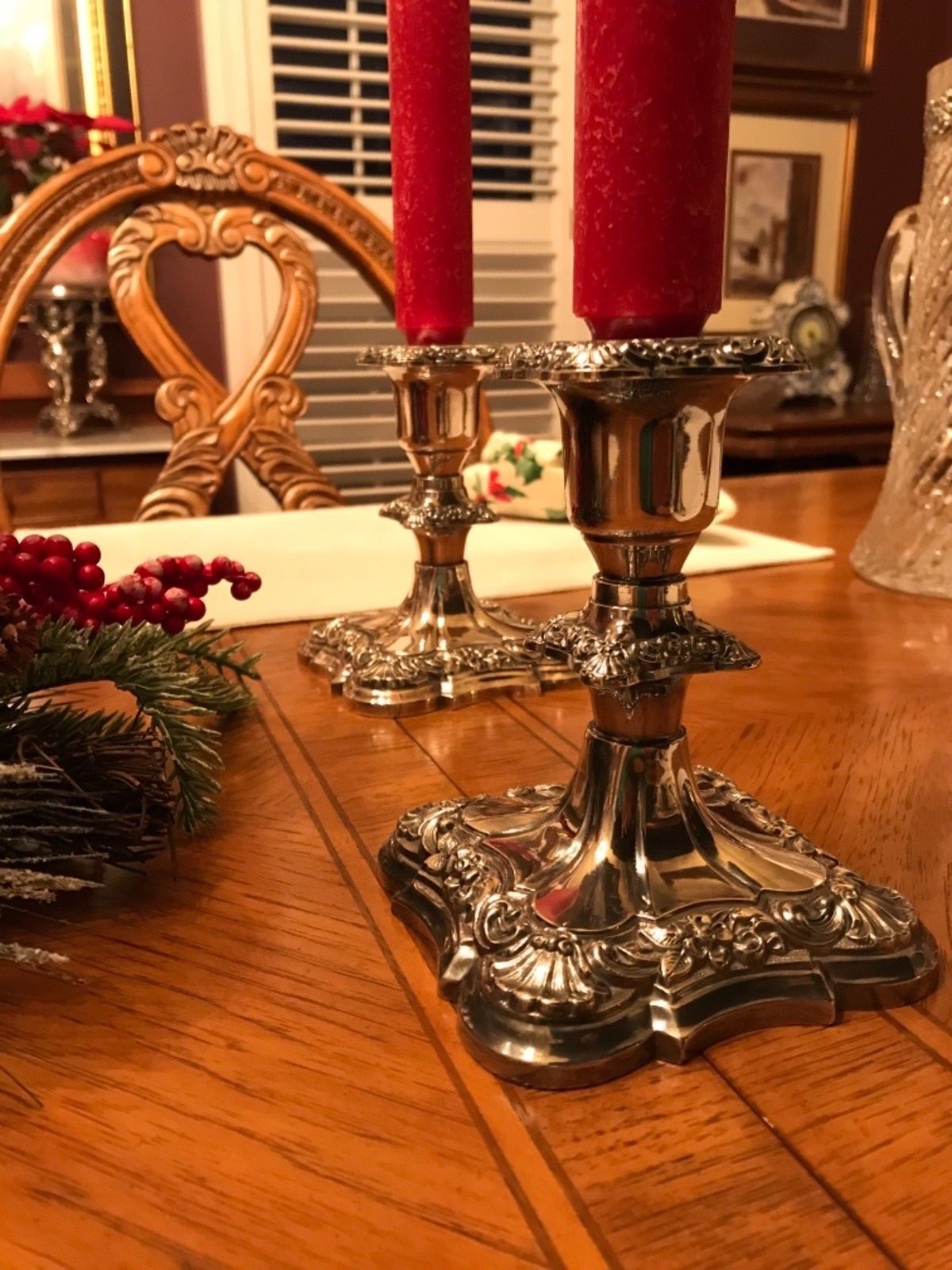 Four Poole OLD ENGLISH Silverplate Candlesticks #5015-