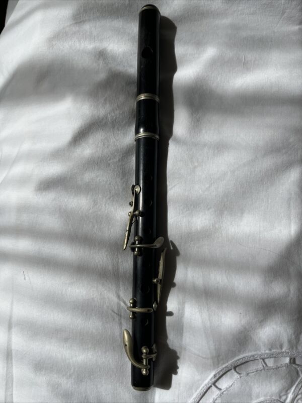 Antique J W Moore 6 Key Dark Wood Flute.