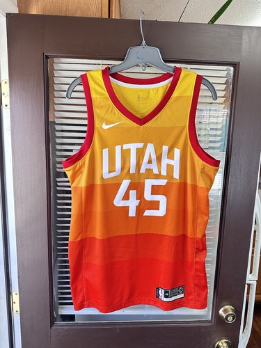 NIKE - 【NIKE】Utah Jazz Mitchell バスケ ゲームシャA-3452 NIKE】Utah Jazz Mitchell バスケ ゲームシャA-3452 - メルカリ