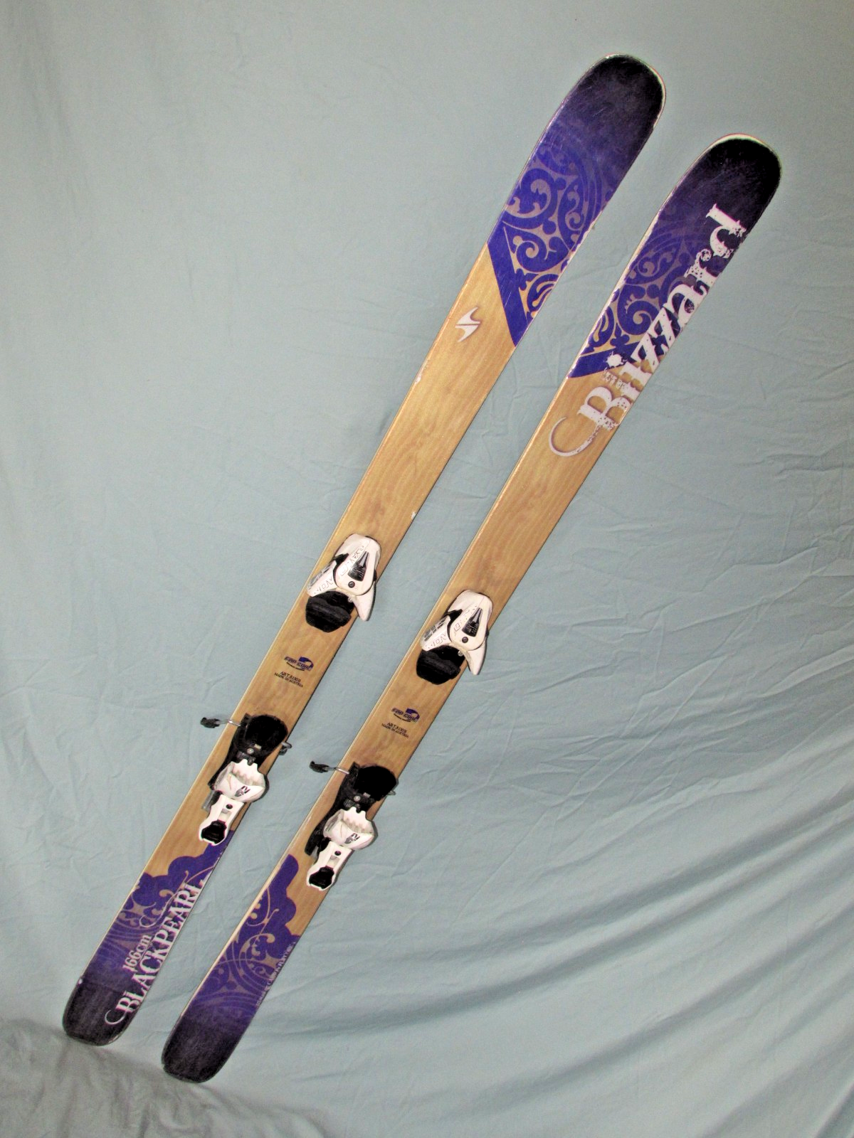 スキー SALOMON BLiZZARD pipe Blizzard Black Pearl 88 women's all mtn skis 166cm w