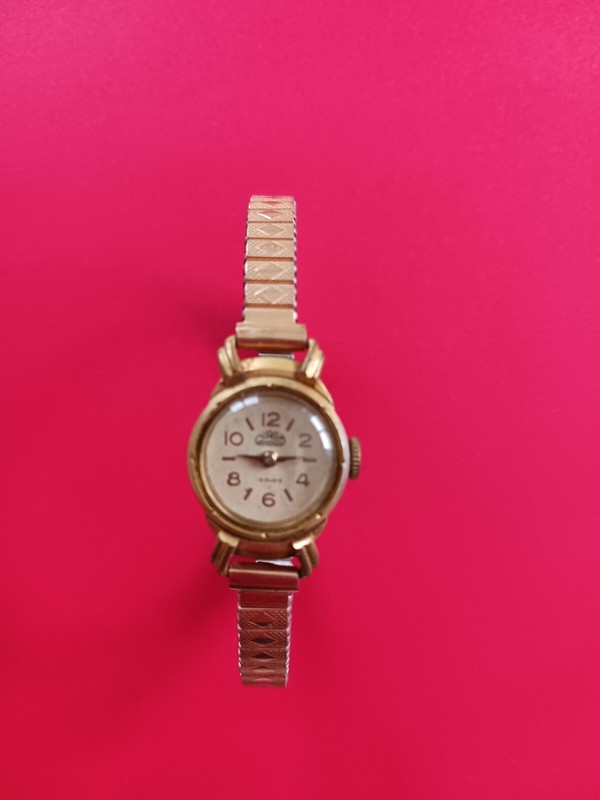 Montre Femme Cirga BesanÃ§On Pour PiÃ¨Ces 15 Rubis