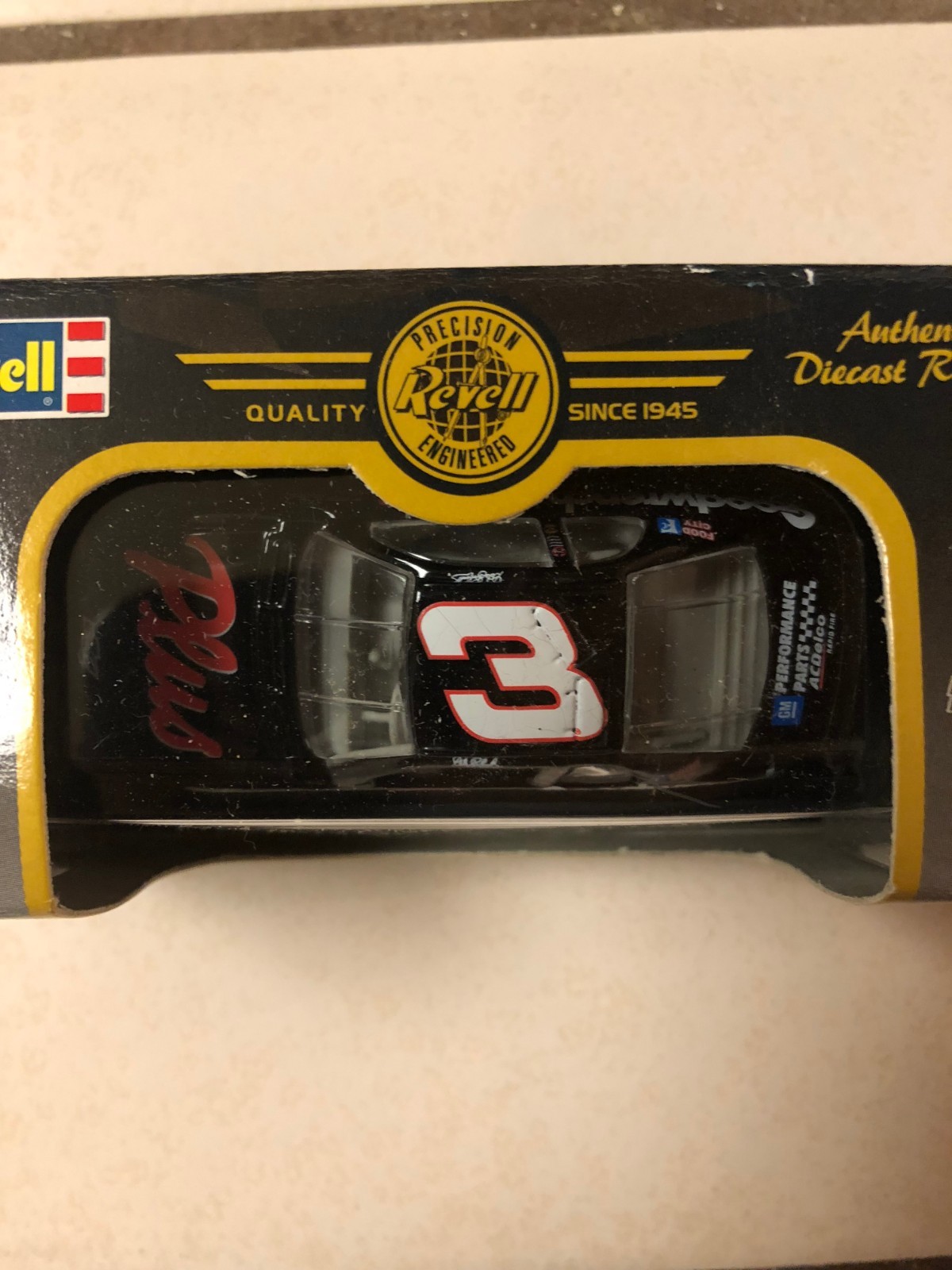 Revell 1/64 2 Car Lot - Tony Stewart #44 Small Soldiers & Earnhardt 3 Goodwrench
