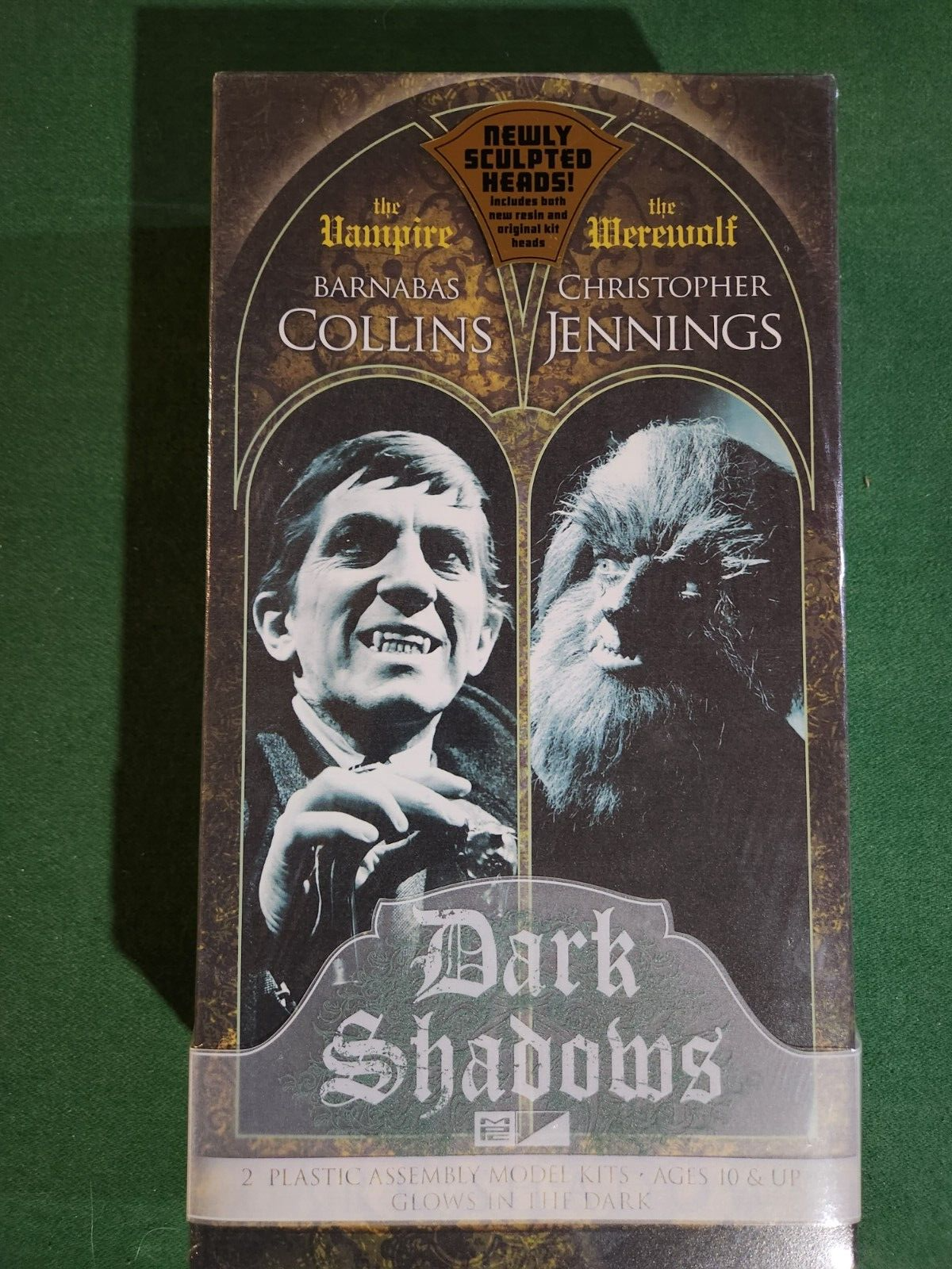 DARK SHADOWS WEREWOLF プラモ　MPC DARK SHADOWS Barnabas and Werewolf Ltd. Edition MPC Model