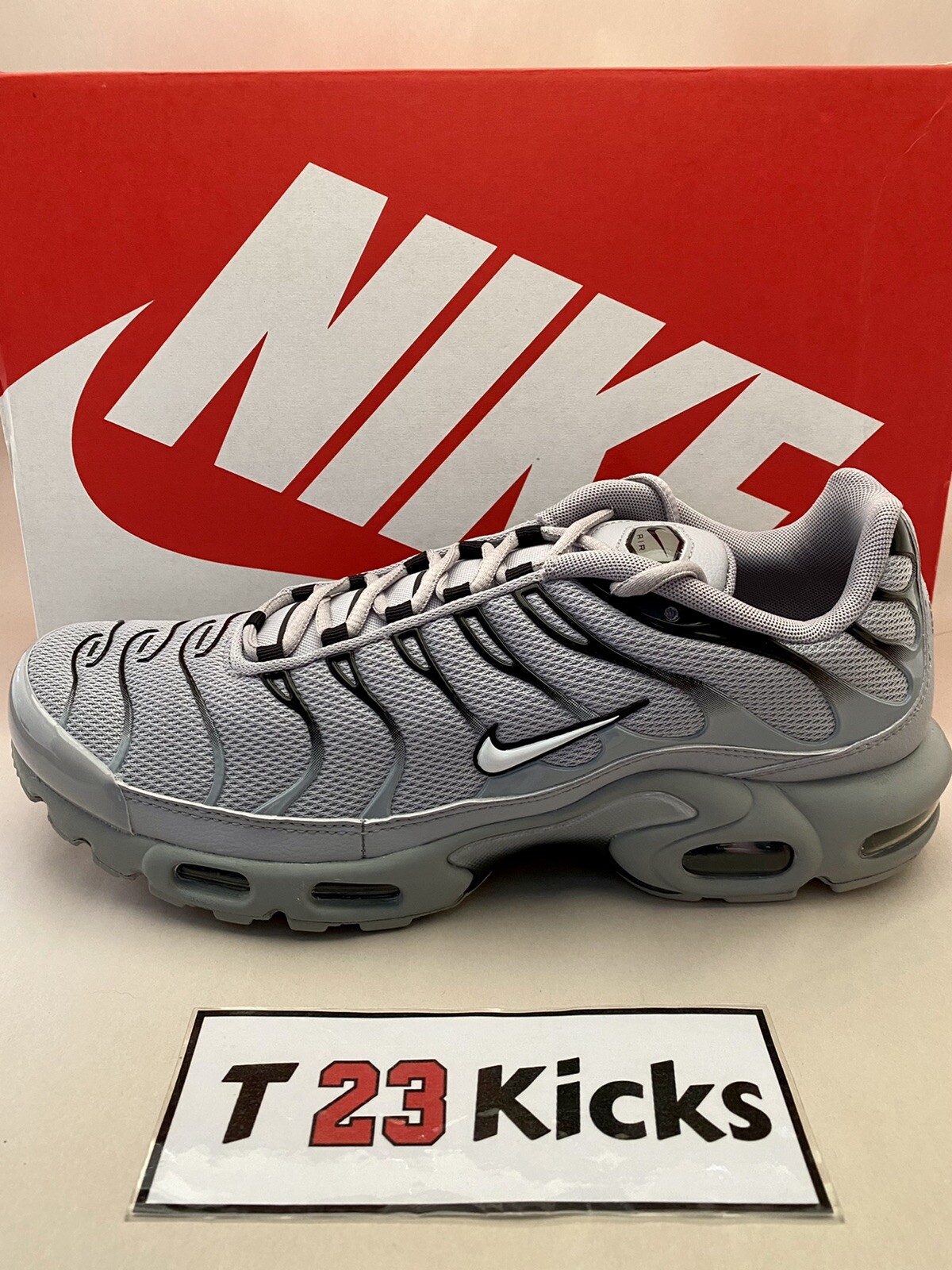 wolf gray air max plus