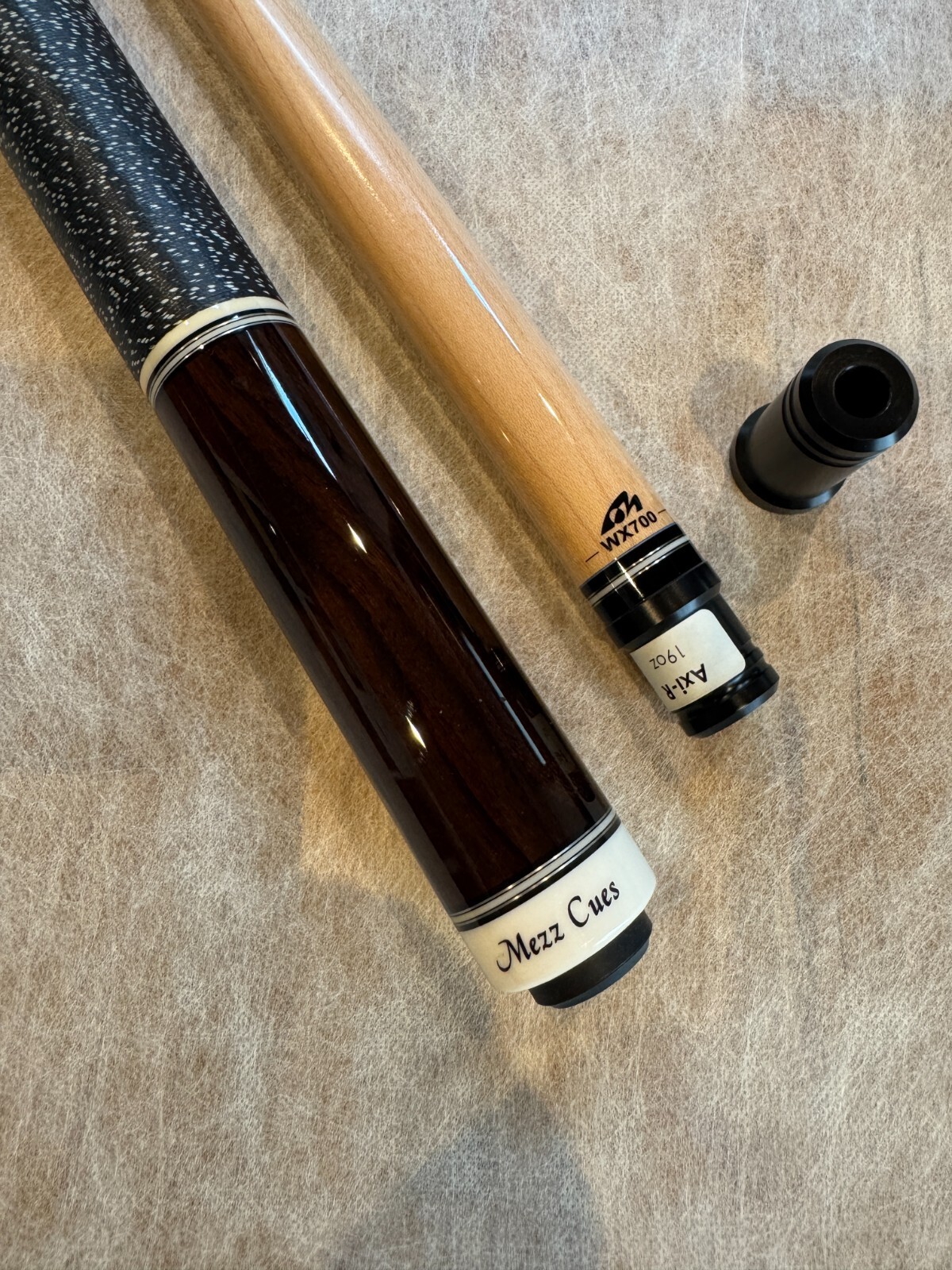 【美品】AXI-K WX700 シャフト WJ MEZZ レンタル] Mezz キュー AXI-K (WX700シャフト)