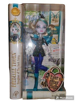 Ever After High Faybelle Thorn Doll Set Royal Series Dark Fairy 1st Edition NEW
