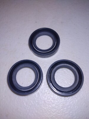 Cat Pump 47215 Crankcase Oil Seal Kit for CAT 2X,1-3 DX, 3DNX, 67DX  (3 Pc. SET)