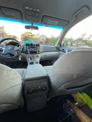 image 9 of interior