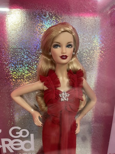 Versace Barbie Doll Gold Label Limited Edition 2004 Mattel