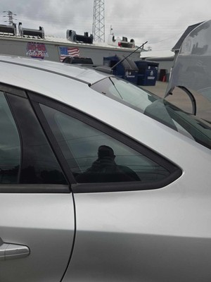 Used Left Quarter Glass fits: FORD FOCUS Left 12 13 14 15 16 17 18
