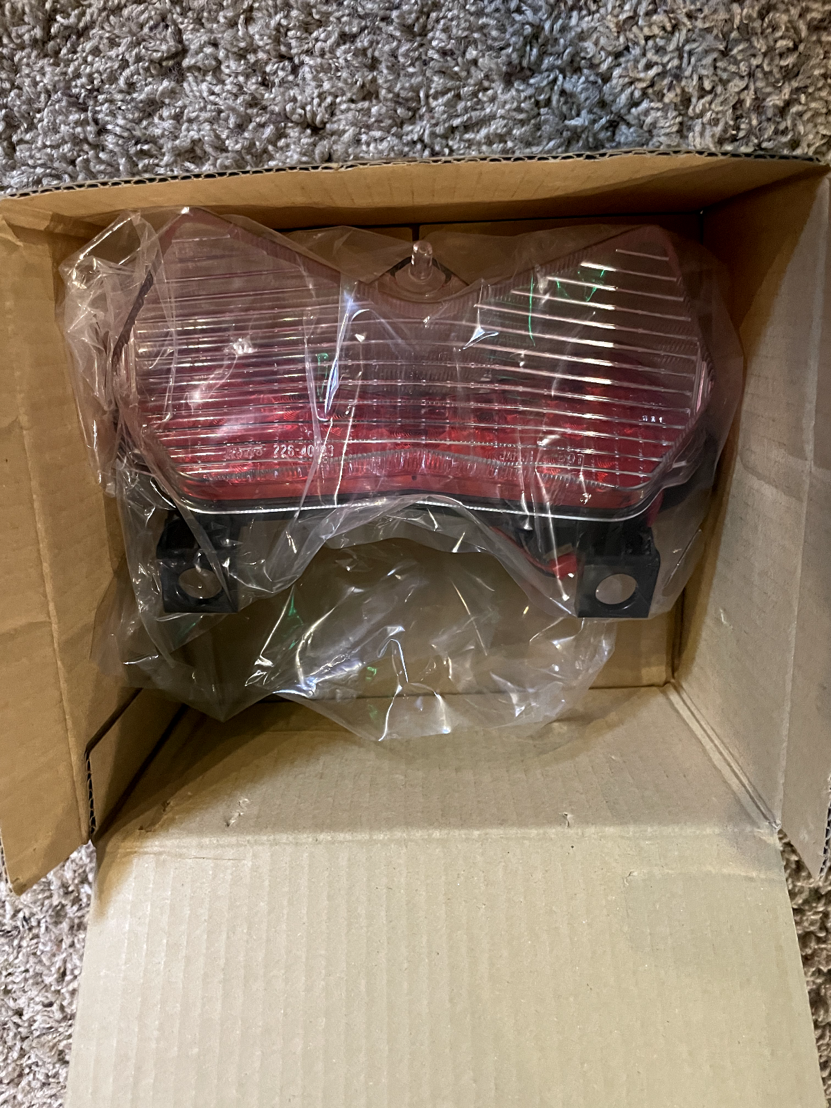 taka　0825 2003-04 NOS Kawasaki Z1000 ZX636 TAIL LIGHT REAR OEM