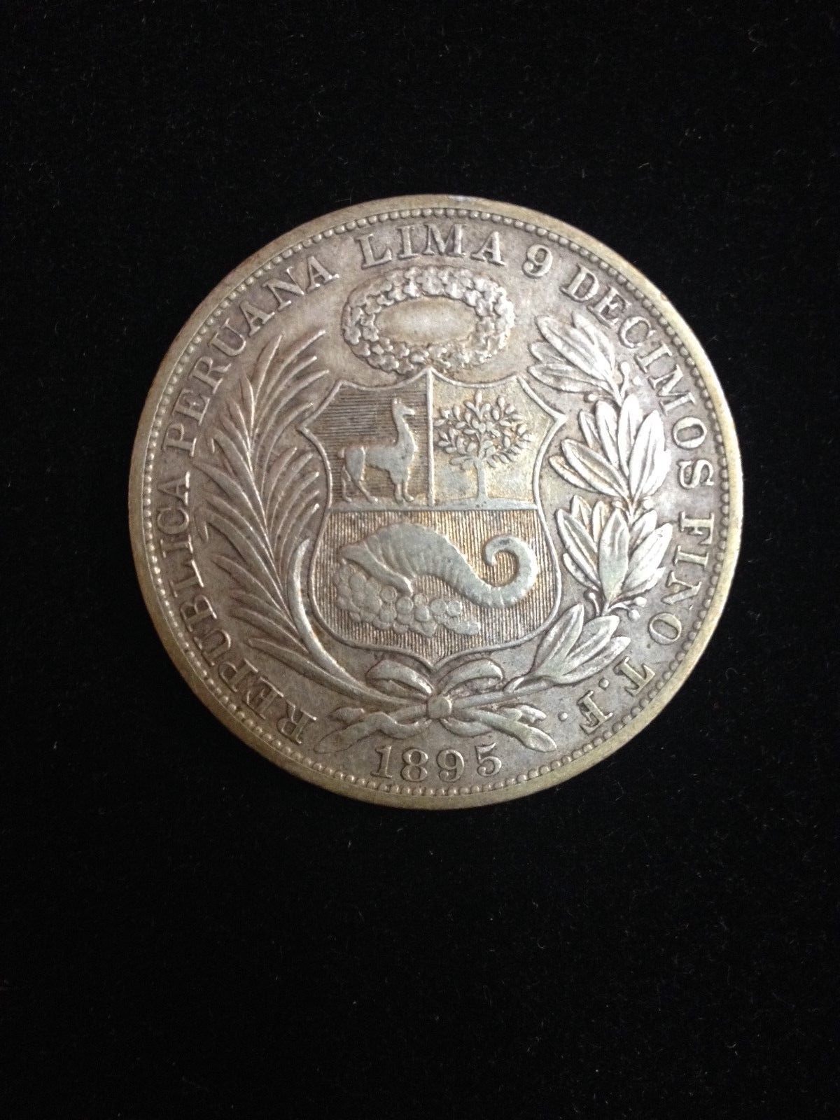 1895 Peru Un Sol Silver Coin *NICE DETAIL