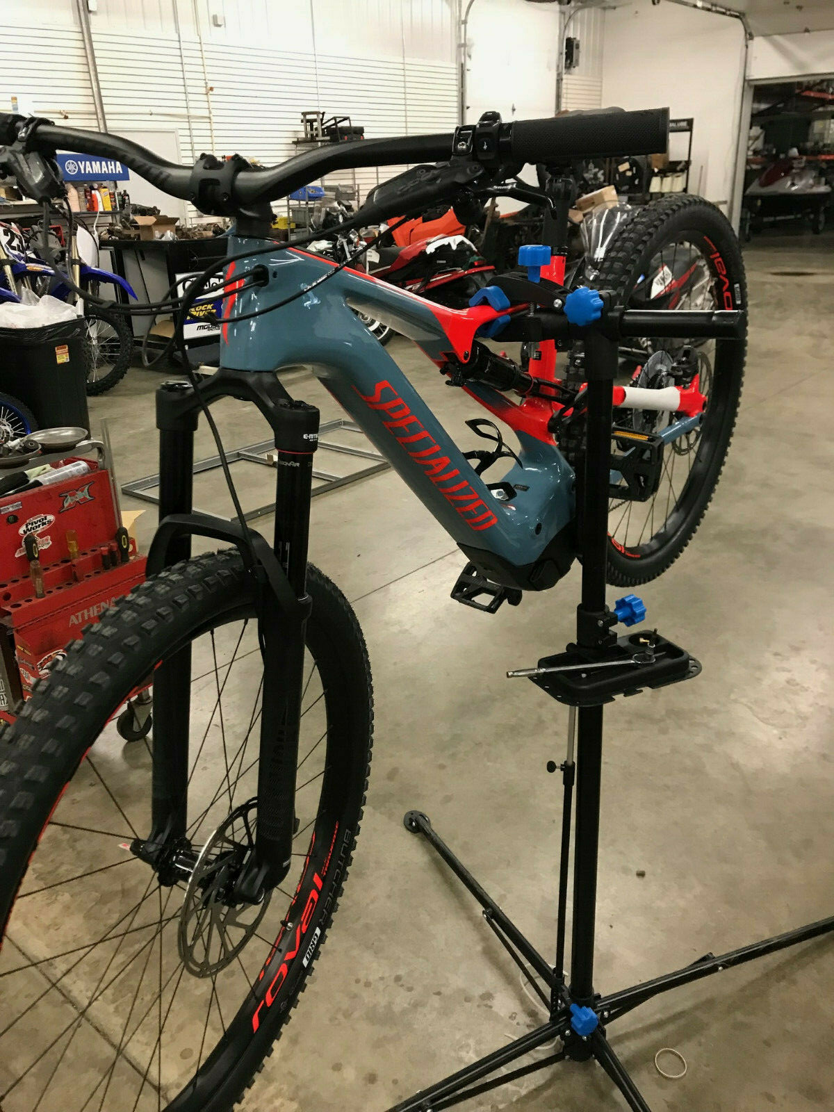USED DEMO : 2019 Specialized Turbo Levo E-Bike w/ warranty : SEND US AN OFFER!