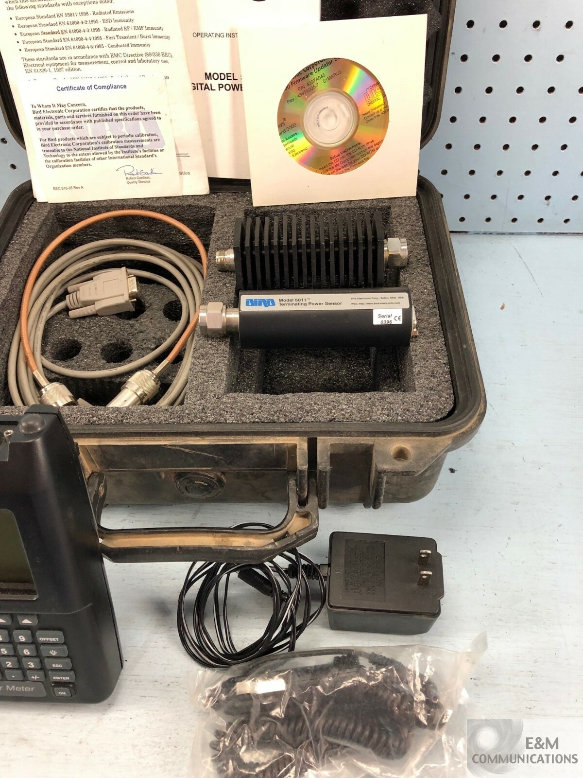 BEC-5000 BIRD MODEL 5000 DIGITAL POWER METER W/ 5011 TERMINATING POWER SENSOR A6